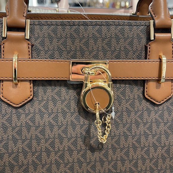 MICHAEL KORS 
Hamilton Medium Logo Satchel
Brown Signature
NWT - Picture 3 of 16